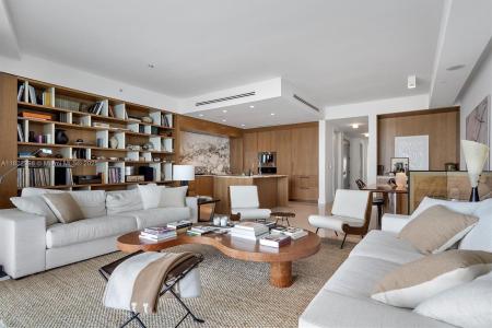 3250 NE 188th St 608, Aventura, Florida 33180, USA