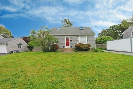 23 Sherman Lane, Middletown, RI 02842, USA