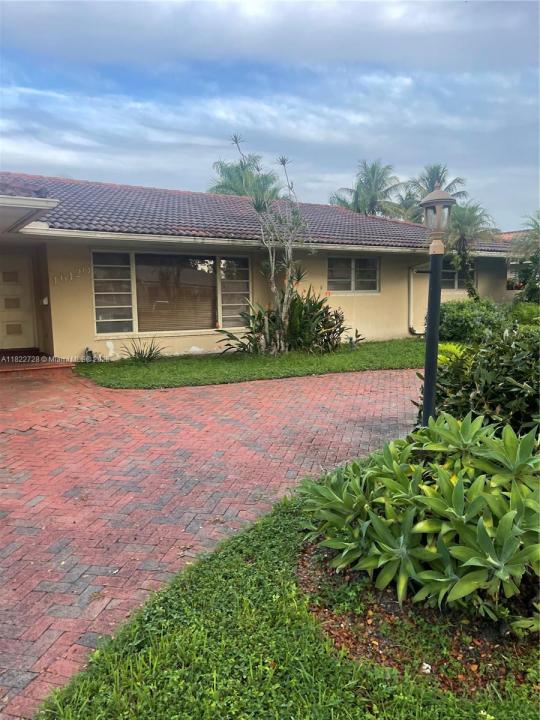 16120 E Troon Cir, Miami Lakes, Florida 33014