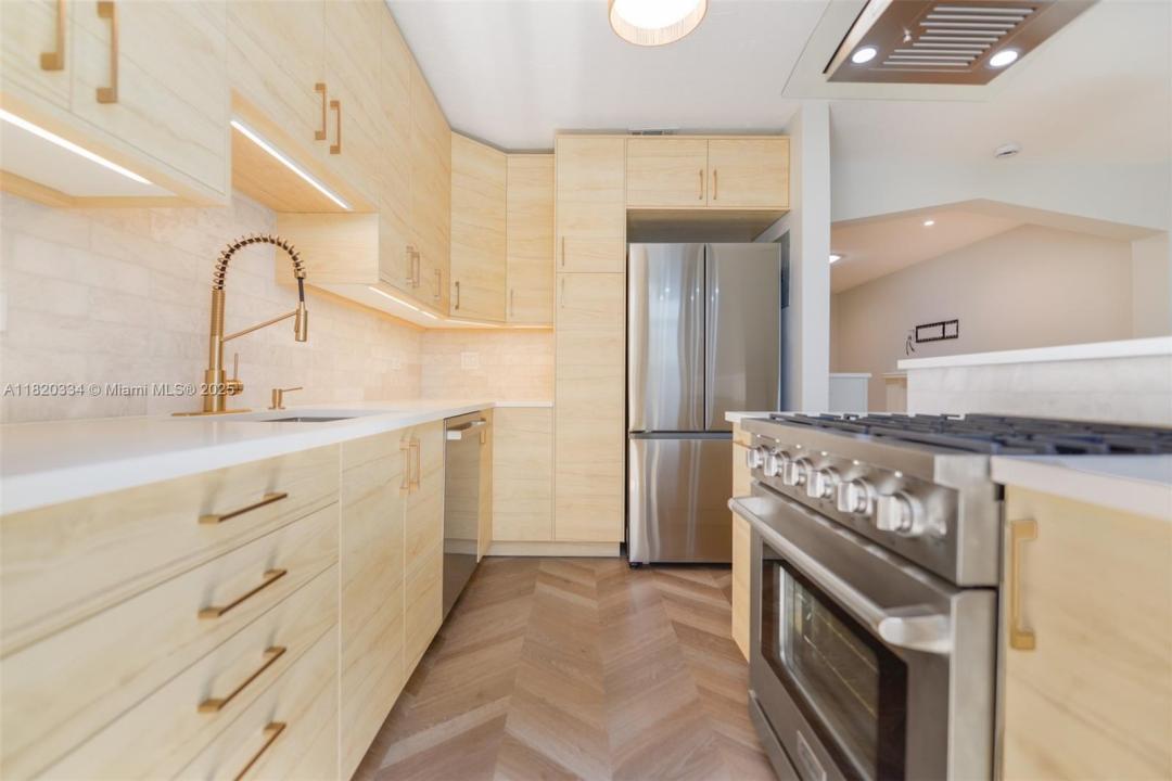 810 81st St A, Miami Beach, 佛罗里达州 33141, 美国