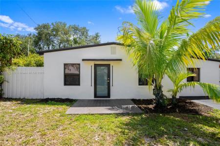 1640 NE 183 ST, North Miami Beach, Florida 33179, USA