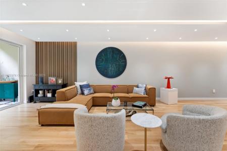 3026 NE Quayside Ln 33, Miami, Florida 33138, USA