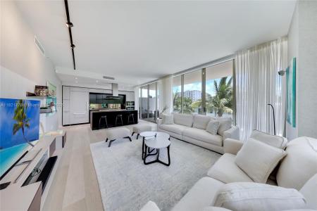 300 Collins Ave 3D, Miami Beach, Florida 33139, USA