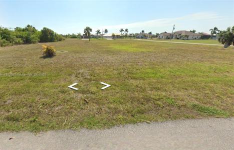 9397 GALAXIE CIR, Port Charlotte, Florida 33981, USA