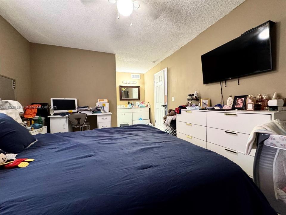 19729 SW 114th Ave 250, Miami, Florida 33157