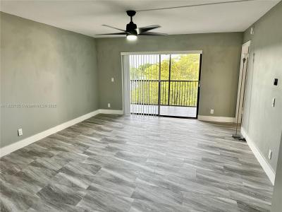 6575 W Oakland Park Blvd 505, Lauderhill, Florida 33313, USA