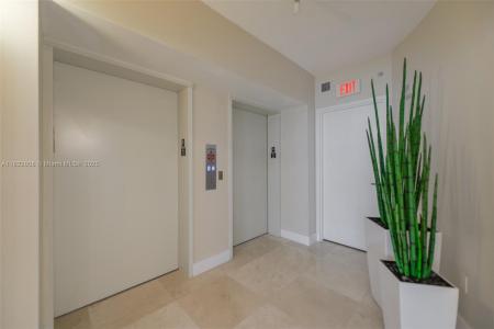 3101 S Ocean Dr 404, Hollywood, Florida 33019, USA