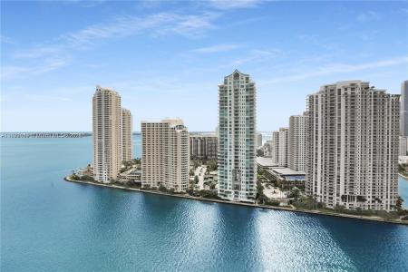 325 Biscayne 1626, Miami, Florida 33131, USA