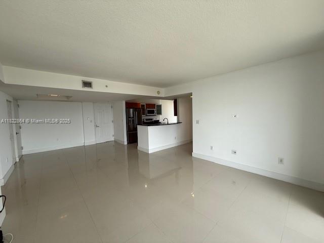 3232 SW 22nd Ter 1710, Miami, Florida 33145, Estados Unidos