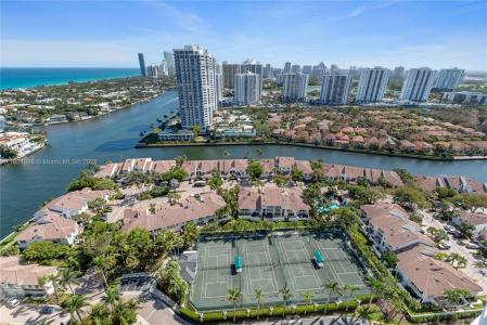 21050 Point Pl 2702, Aventura, Florida 33180, USA