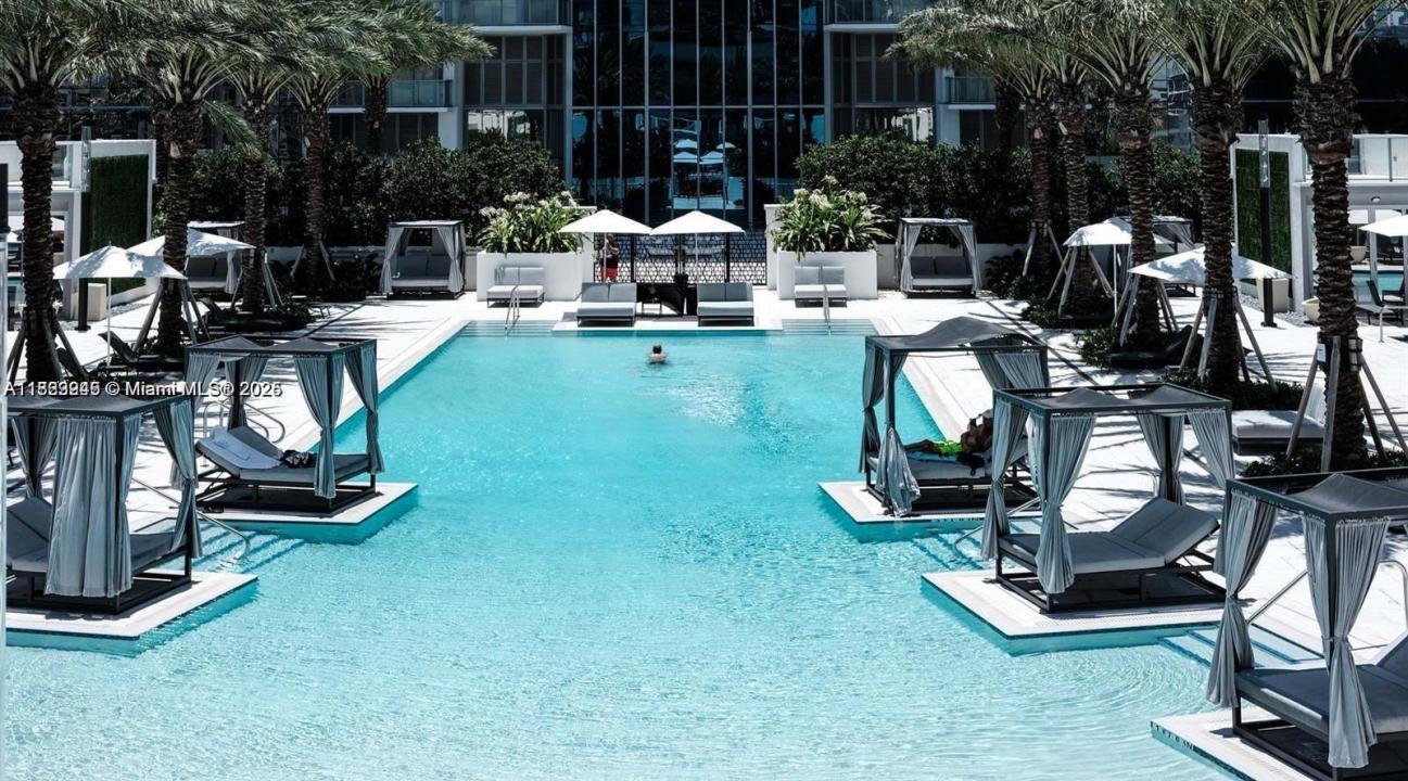 851 NE 1st Ave 3303, Miami, Flórida 33132, Estados Unidos