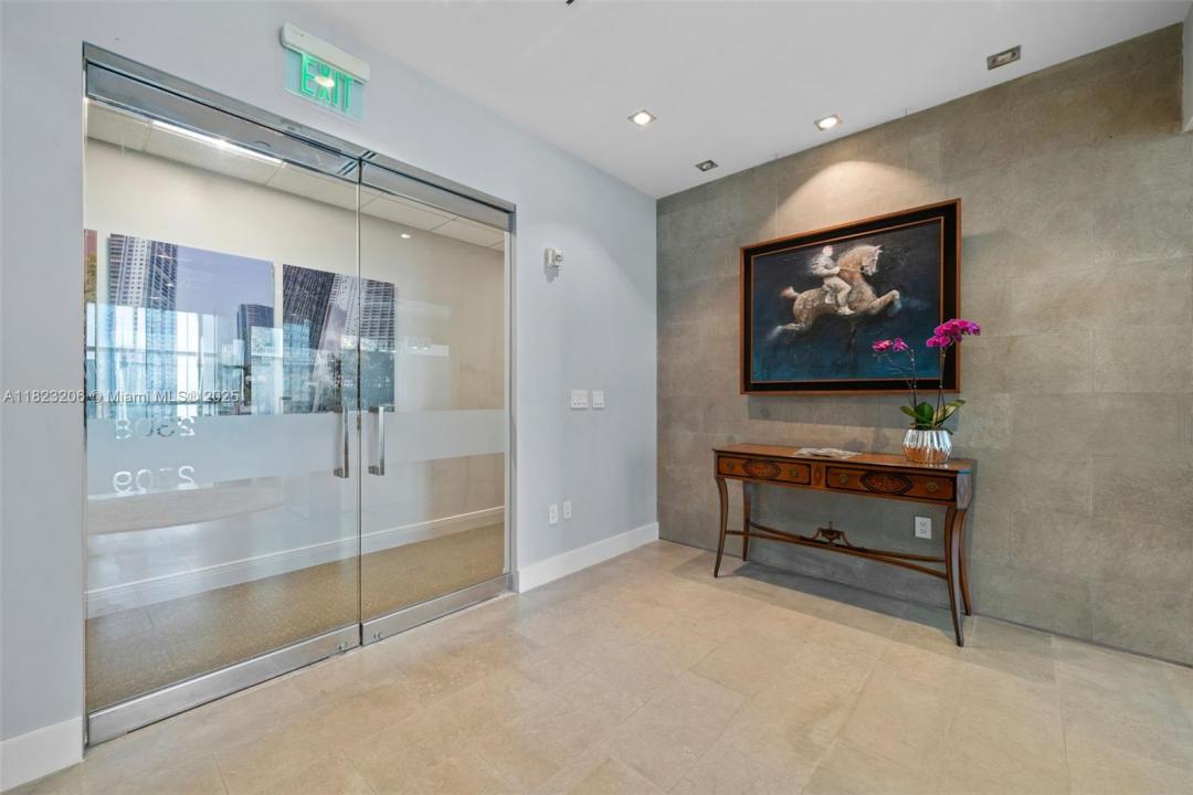 175 SW 7th St 2308-2309, Miami, فلوريدا 33130, الولايات المتحدة