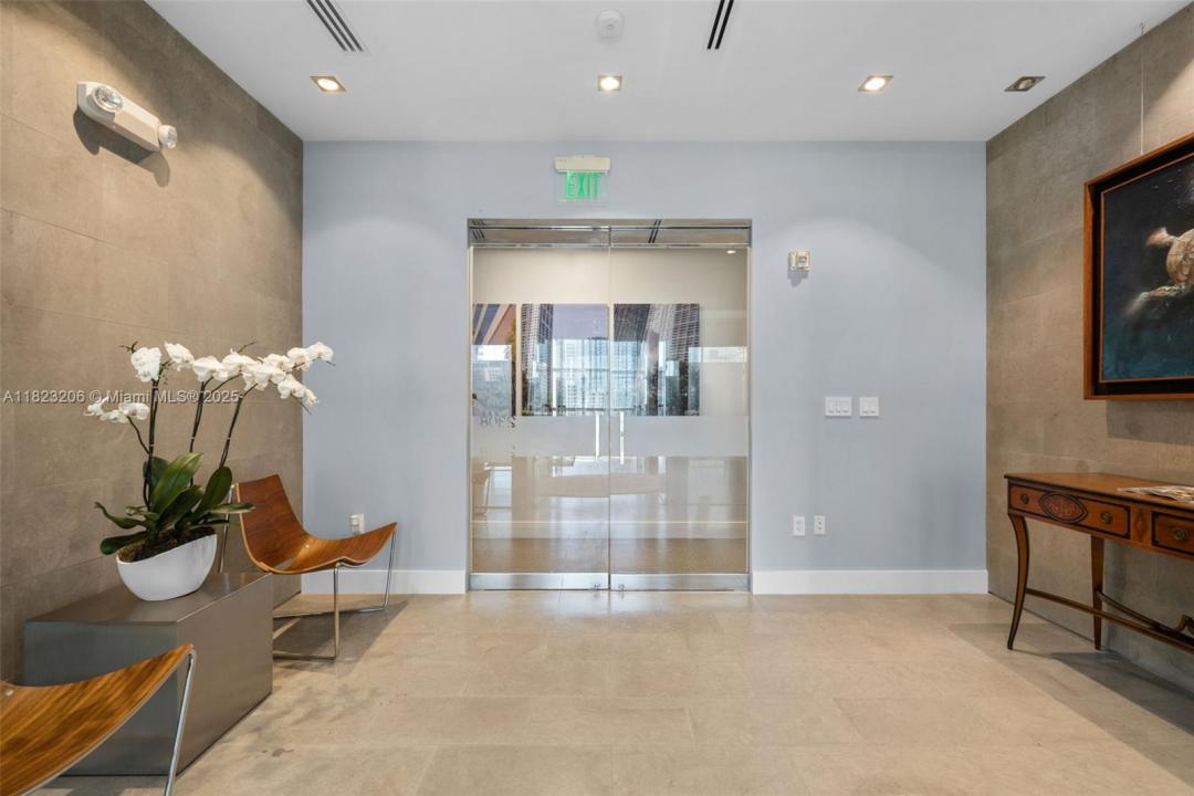 175 SW 7th St 2308-2309, Miami, فلوريدا 33130, الولايات المتحدة