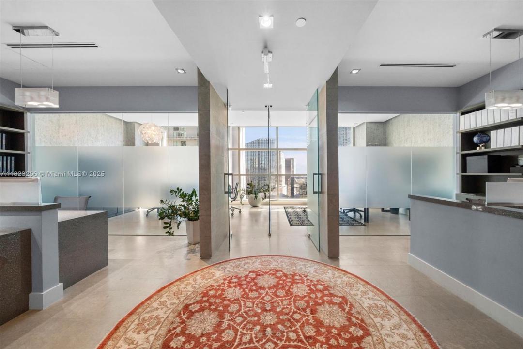 175 SW 7th St 2308-2309, Miami, فلوريدا 33130, الولايات المتحدة