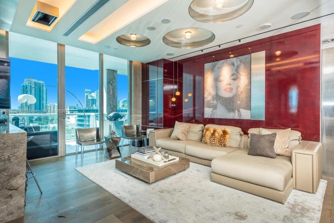 50 S Pointe Dr 905, Miami Beach, Florida 33139, Stati Uniti