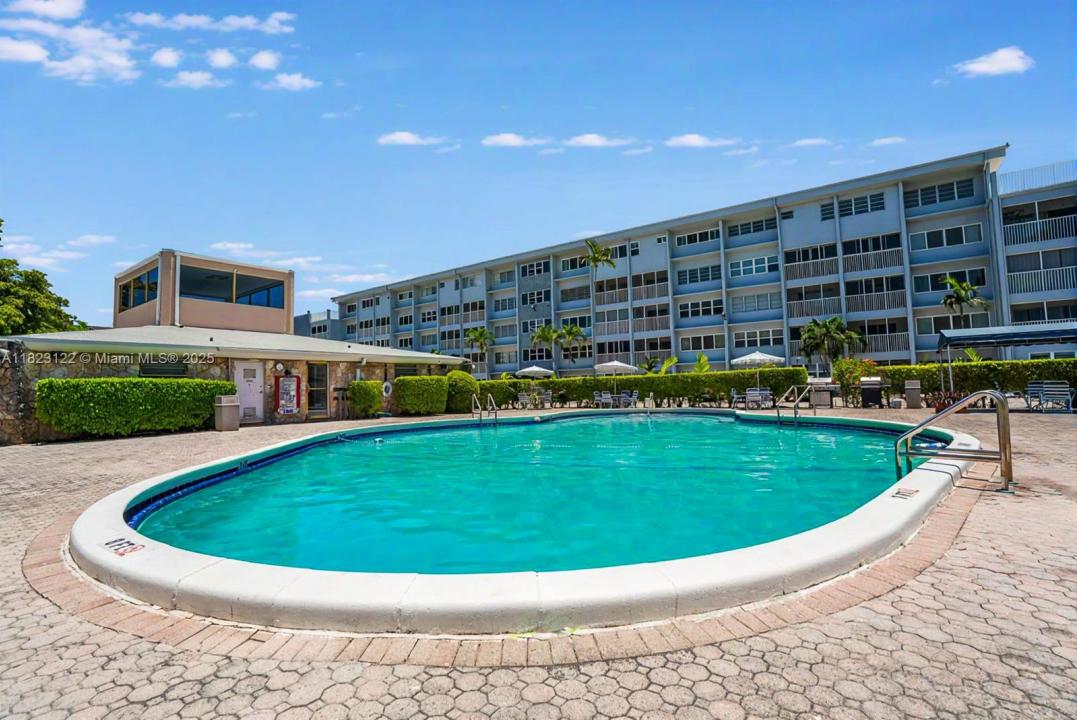 215 SE 3rd Ave 405C, Hallandale Beach, Florida 33009
