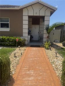 798 NE 43 ST B, Oakland Park, Florida 33334, USA