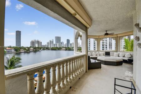 19925 NE 39th Pl 404, Aventura, Флорида 33180, Соединенные Штаты
