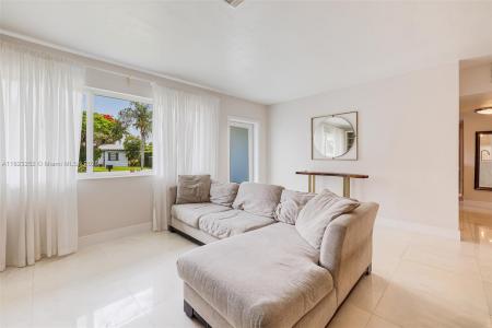 8600 SW 125th Ter, Miami, Florida 33156, USA