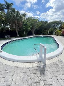 1420 Atlantic Shores Blvd 130, Hallandale Beach, Florida 33009, USA