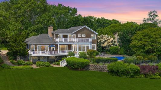 40 Overlook Drive, Riverhead, New York 11931, HOA KỲ