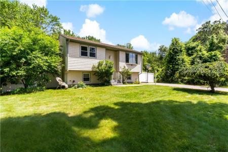 11 Tupelo Trail, Narragansett, RI 02882, USA