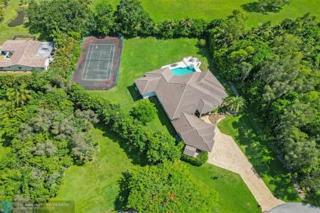 11720 NW 9th St, Plantation, Florida 33325