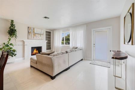 8600 SW 125th Ter, Miami, Florida 33156, USA