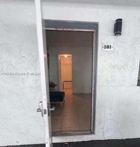2345 NE 135th St 101, North Miami, Florida 33181, USA