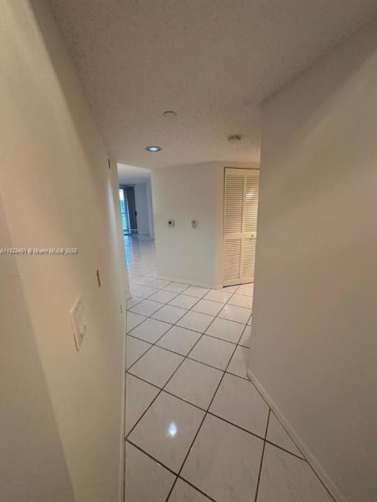 9587 Weldon Cir B203, Tamarac, Florida 33321