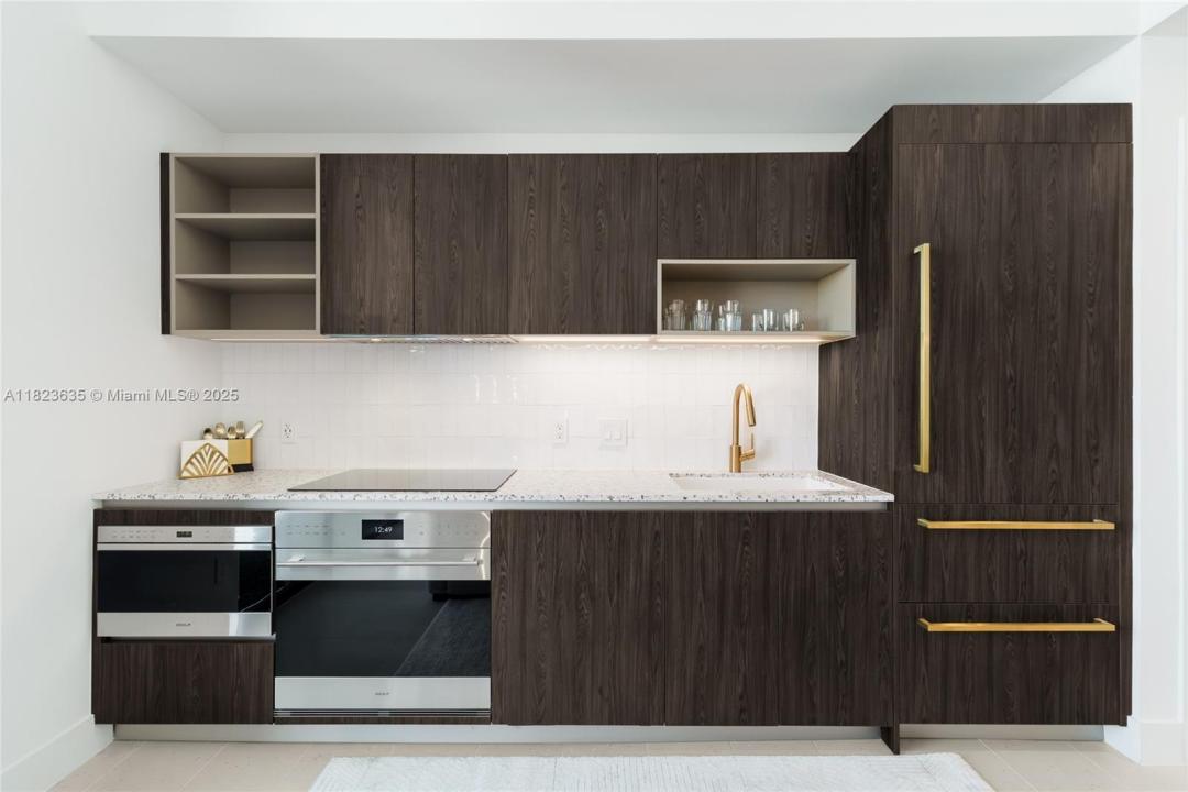 601 NE 1St Ave 5001, Miami, Florida 33132, USA