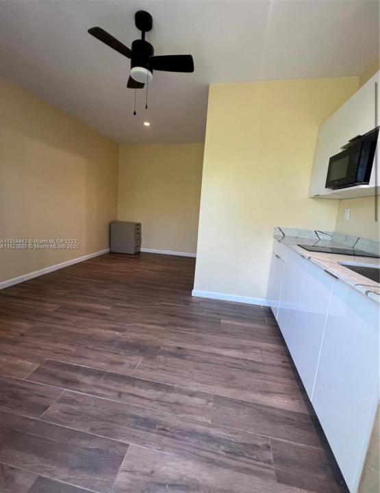 18401 NE 21st Ave 0, North Miami Beach, Florida 33179, Stati Uniti