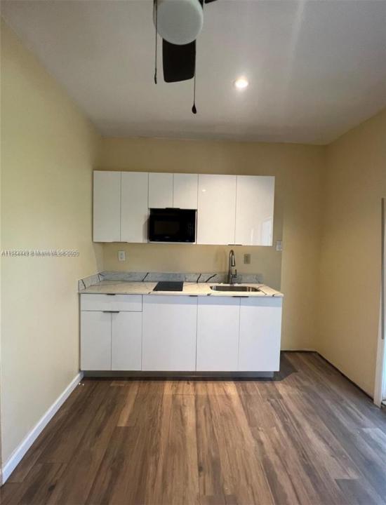 18401 NE 21st Ave 0, North Miami Beach, Florida 33179, Stati Uniti