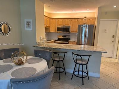 1520 Mckinley St 103E, Hollywood, Florida 33020, USA
