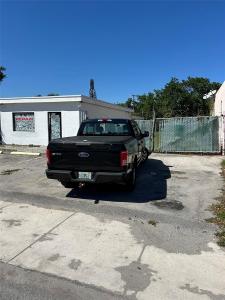 5911 W Hallandale Beach Blvd, West Park, Florida 33023, USA