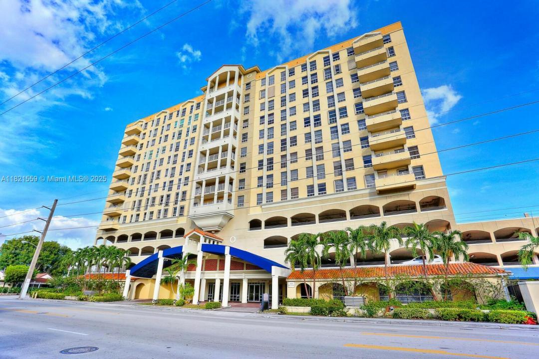 2351 Douglas Rd 901, Miami, Floride 33145, États-Unis