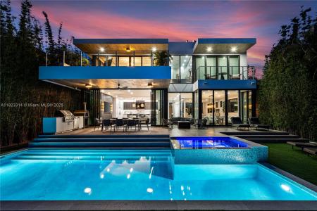 450 W 62nd St, Miami Beach, Florida 33140, USA