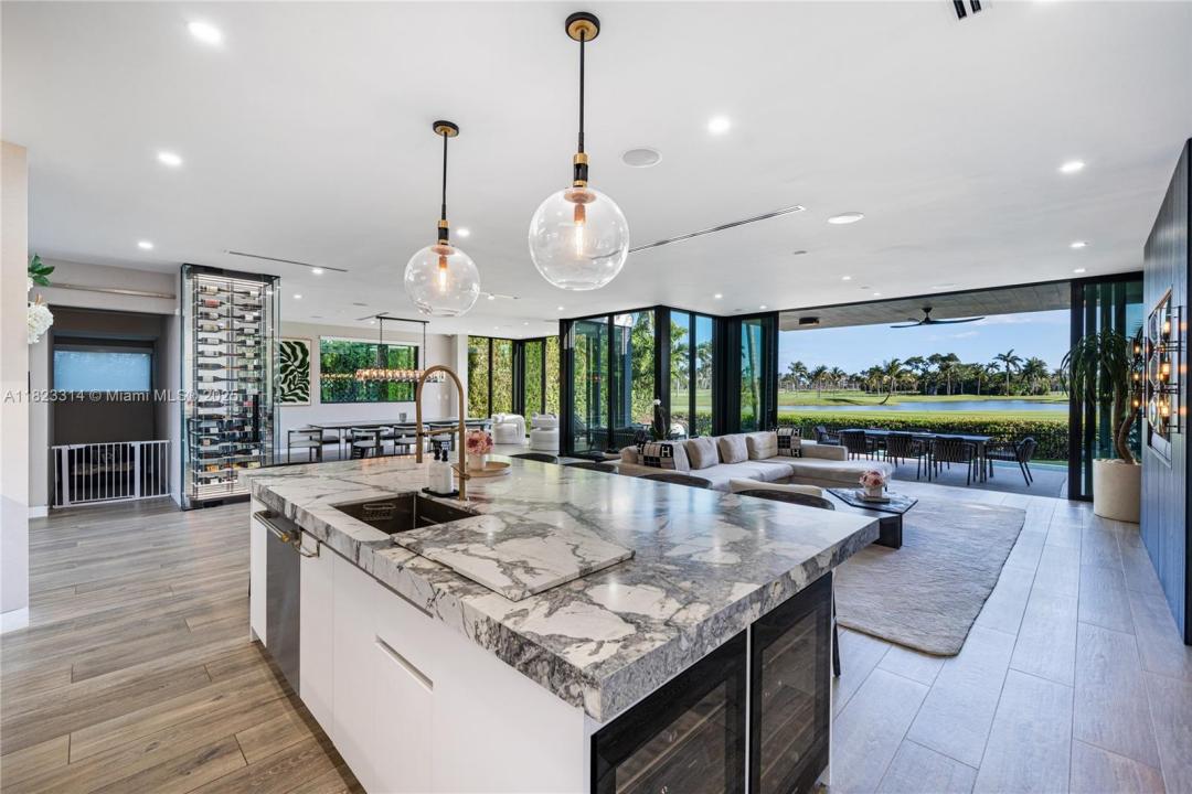 450 W 62nd St, Miami Beach, Florida 33140