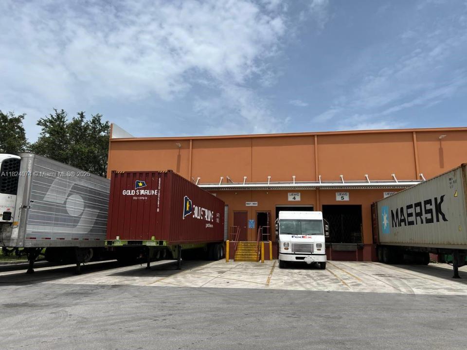 9667 NW 33rd St, Doral, 플로리다 33172, 미국