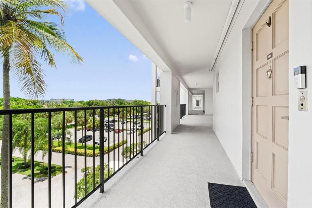 Pompano Beach, Florida 33069, USA