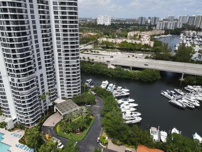 3500 Mystic Pointe Dr 401, Aventura, Florida 33180, USA