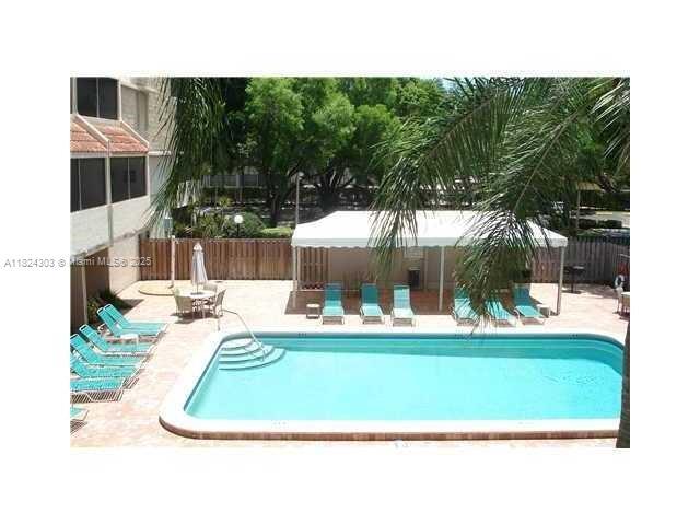 6800 Cypress Rd 409, Plantation, Florida 33317, Estados Unidos