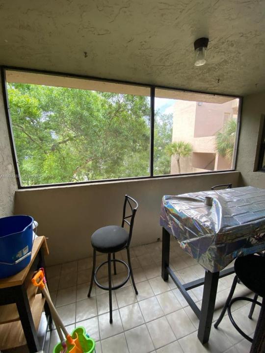 6800 Cypress Rd 409, Plantation, Florida 33317, Estados Unidos