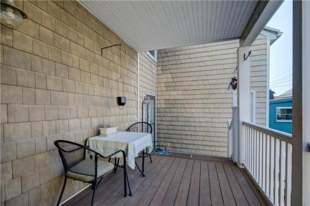5 Howard Street 2, Newport, RI 02840, USA