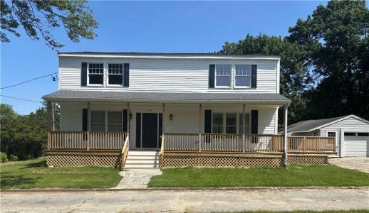 720 Bulgarmarsh Road, Tiverton, RI 02878, USA