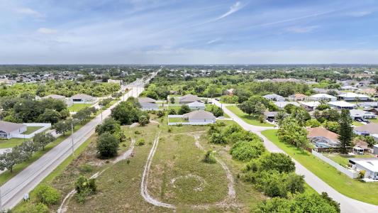 642 SW Caburn Avenue, Port Saint Lucie, Florida 34953