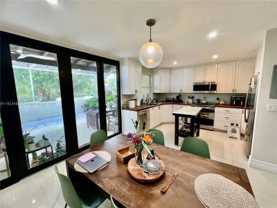 7643 SW 102nd Pl, Miami, Florida 33173, USA