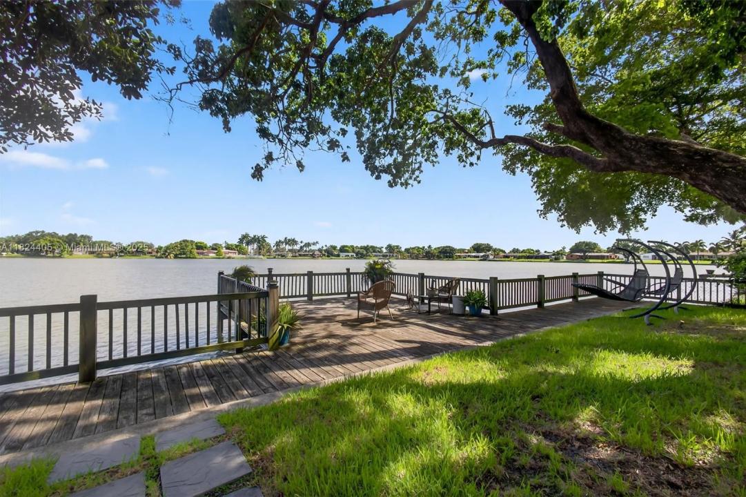 8320 Pasadena Blvd, Pembroke Pines, פלורידה 33024, ארצות הברית של אמריקה 