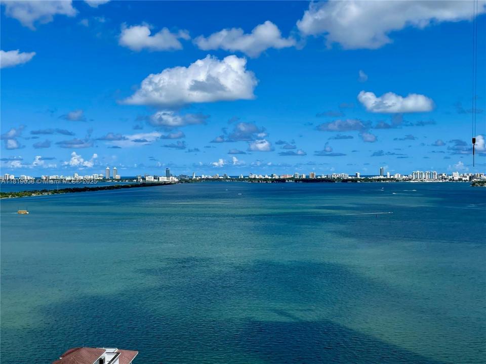 600 NE 27 ST 2302, Miami, Florida 33137