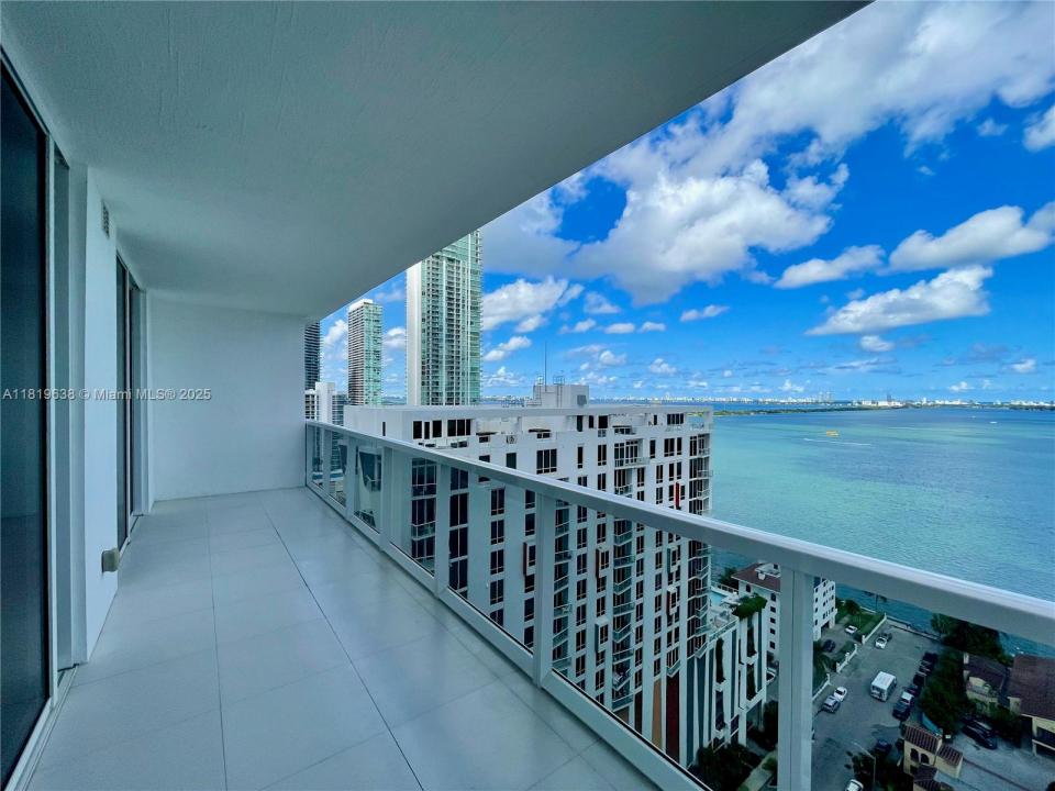 600 NE 27 ST 2302, Miami, Florida 33137